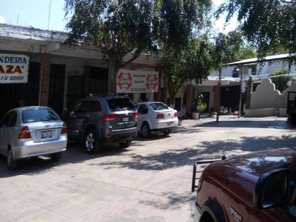 Oaxtepec,Morelos,Plaza Comercial,1149,venta casas,piscina,bienes raices,inmobiliaria